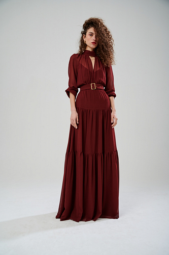 Dress with stand-up collar and belt